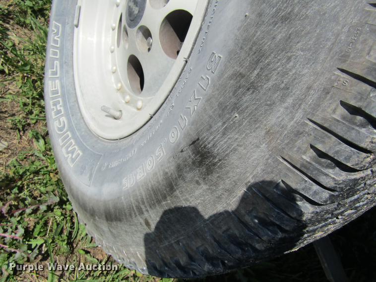 image for item DD8463 1994 Jeep Wrangler Renegade SUV