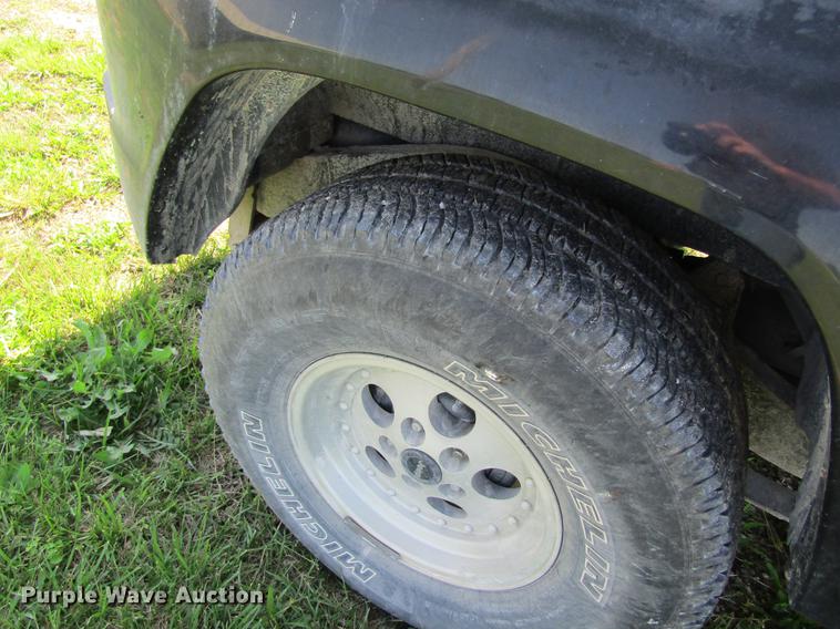 image for item DD8463 1994 Jeep Wrangler Renegade SUV