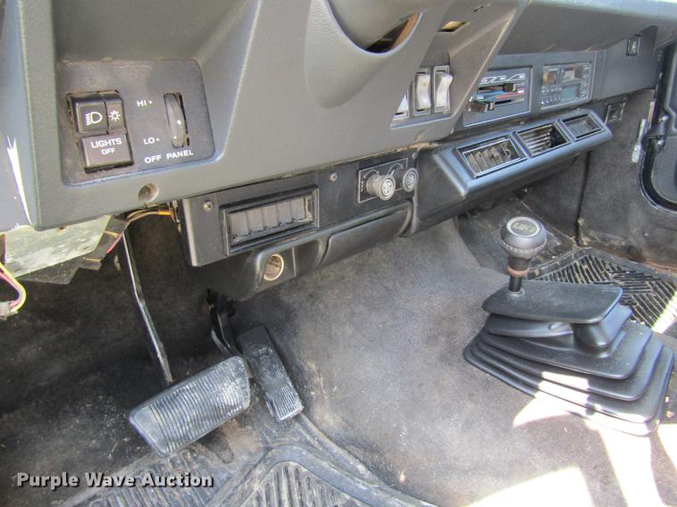 image for item DD8463 1994 Jeep Wrangler Renegade SUV