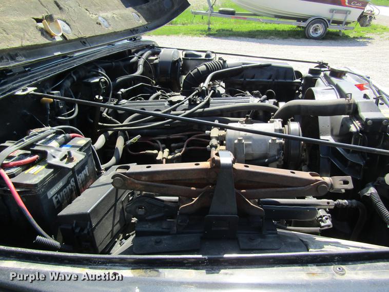 image for item DD8463 1994 Jeep Wrangler Renegade SUV