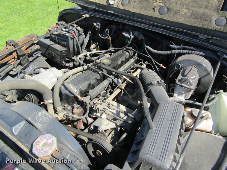 image for item DD8463 1994 Jeep Wrangler Renegade SUV