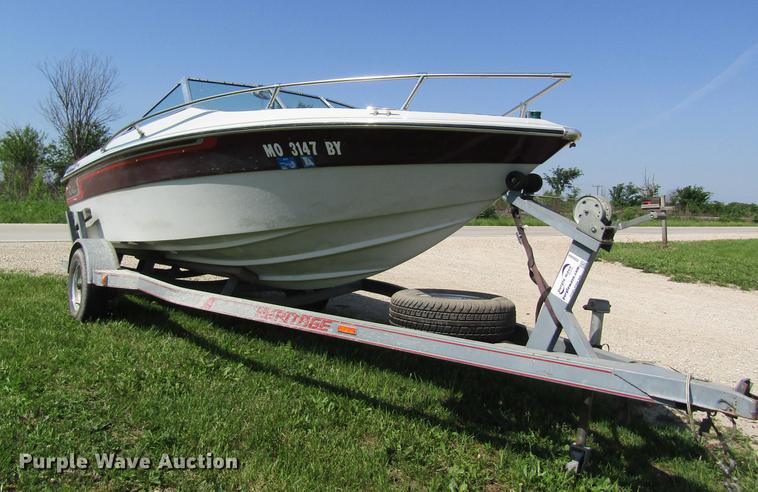 image for item DD8464 1985 Celebrity Calais boat