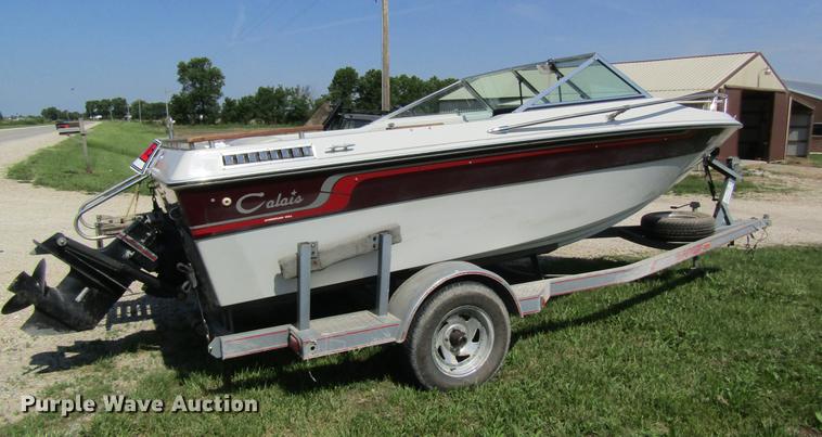 image for item DD8464 1985 Celebrity Calais boat