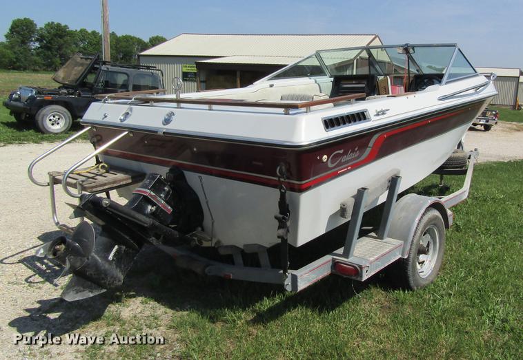 image for item DD8464 1985 Celebrity Calais boat