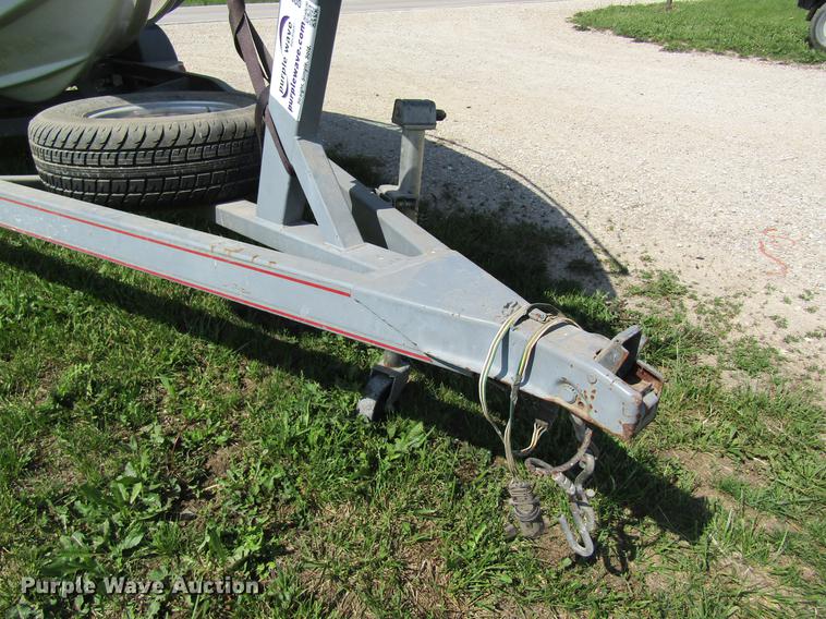 image for item DD8464 1985 Celebrity Calais boat