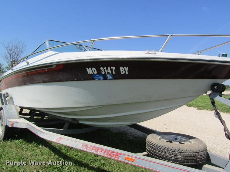 image for item DD8464 1985 Celebrity Calais boat