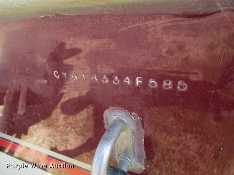 image for item DD8464 1985 Celebrity Calais boat