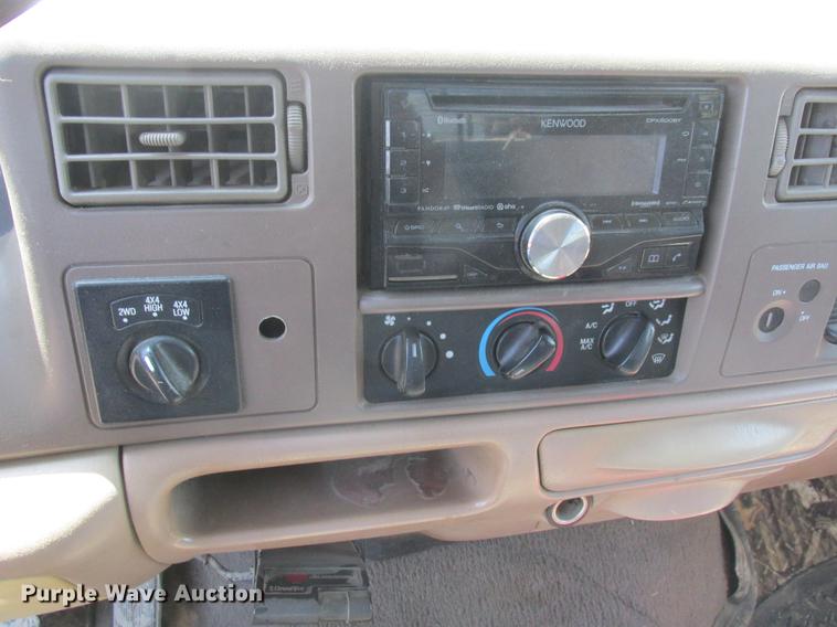 image for item DD8467 1999 Ford F250 Super Duty SuperCab pickup truck