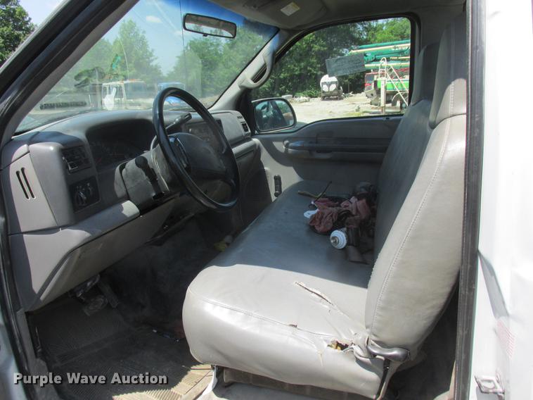 image for item DD8468 2000 Ford F250 Super Duty pickup truck