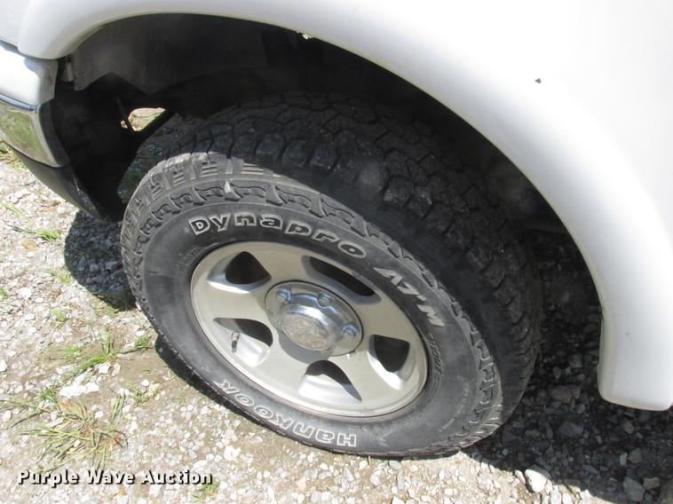 image for item DD8469 2001 Ford F150 SuperCrew pickup truck