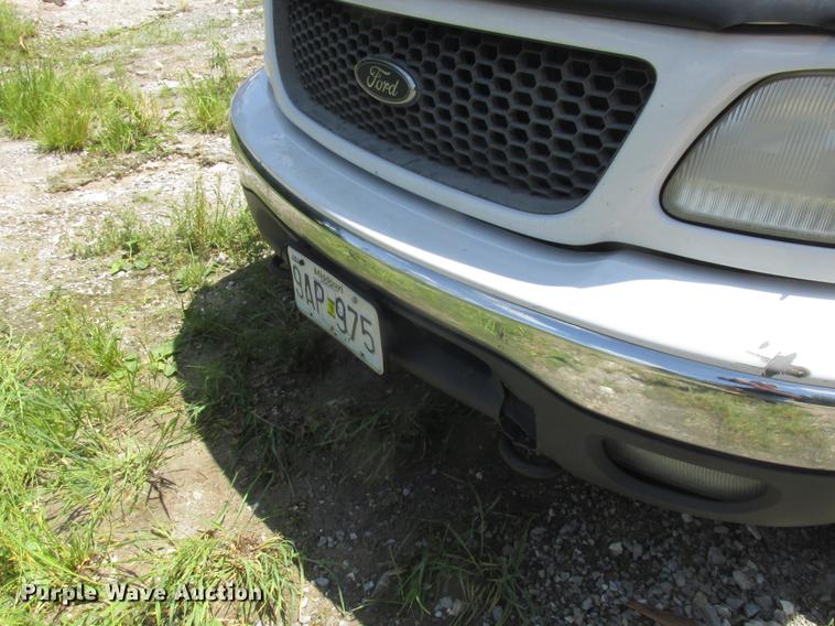 image for item DD8469 2001 Ford F150 SuperCrew pickup truck