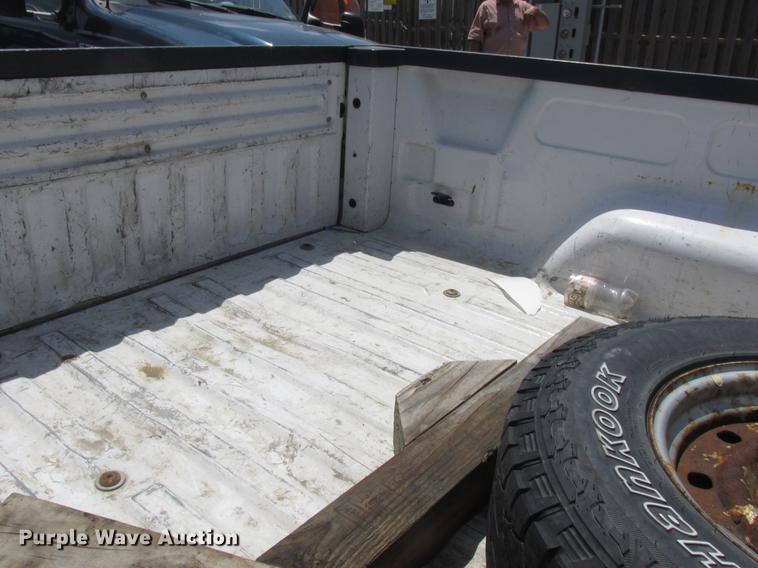 image for item DD8469 2001 Ford F150 SuperCrew pickup truck