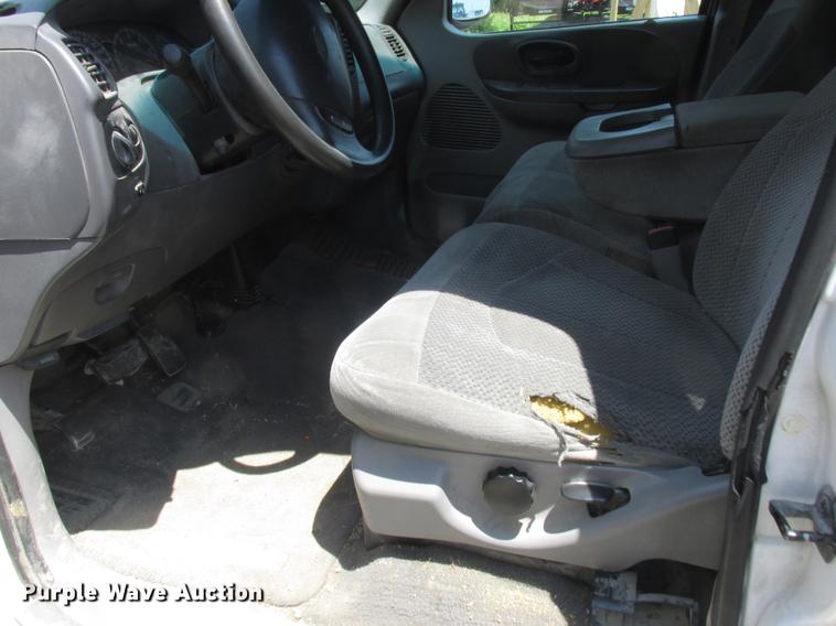 image for item DD8469 2001 Ford F150 SuperCrew pickup truck