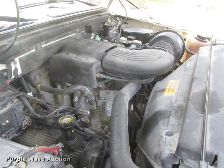 image for item DD8469 2001 Ford F150 SuperCrew pickup truck