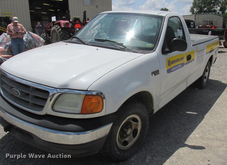 image for item DD8470 2004 Ford F150 pickup truck