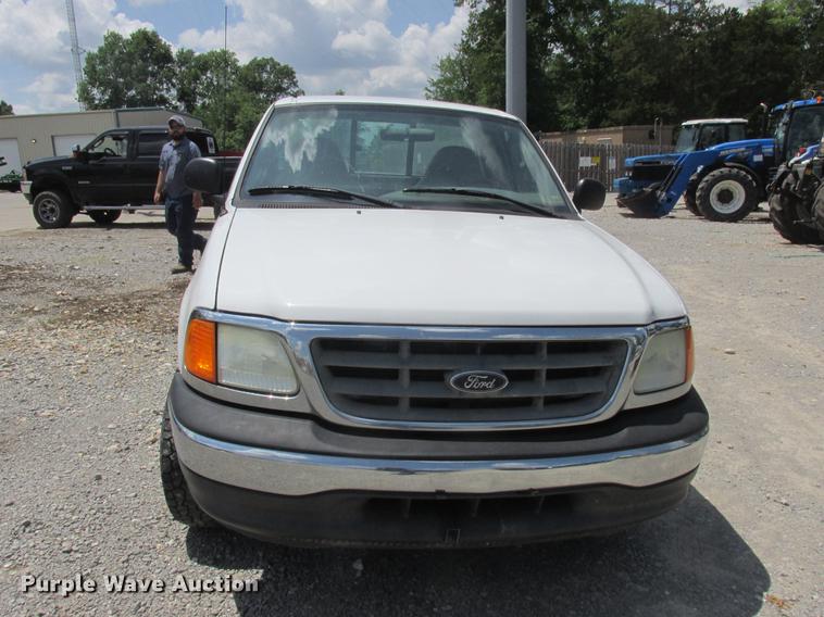 image for item DD8470 2004 Ford F150 pickup truck
