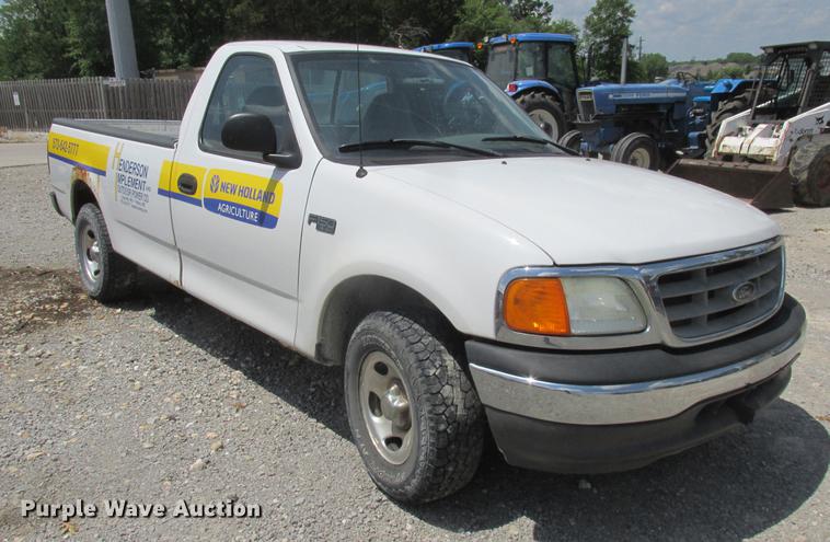 image for item DD8470 2004 Ford F150 pickup truck