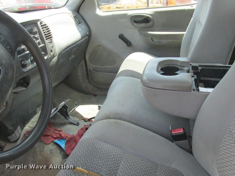 image for item DD8470 2004 Ford F150 pickup truck