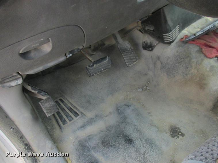 image for item DD8470 2004 Ford F150 pickup truck