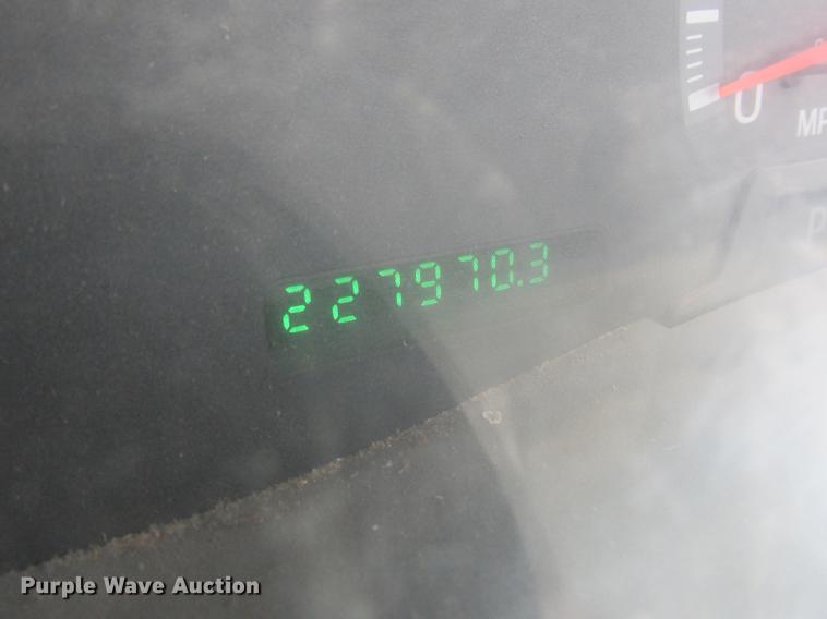 image for item DD8470 2004 Ford F150 pickup truck