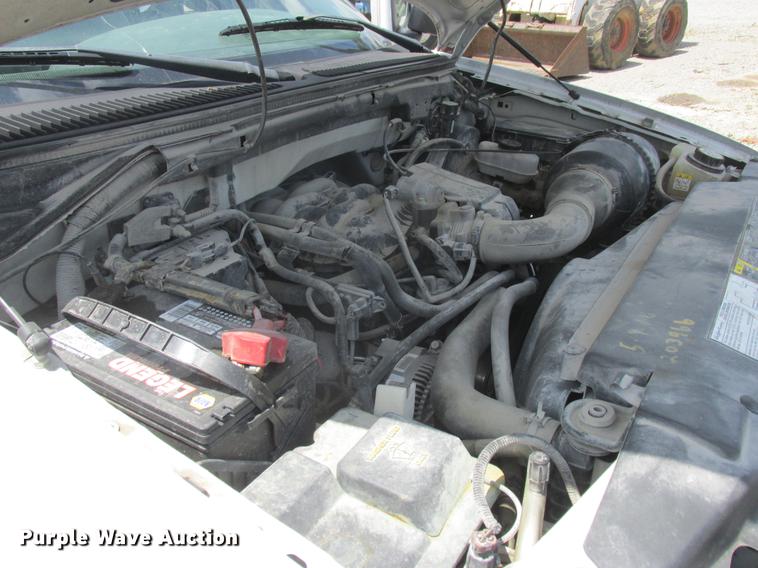 image for item DD8470 2004 Ford F150 pickup truck