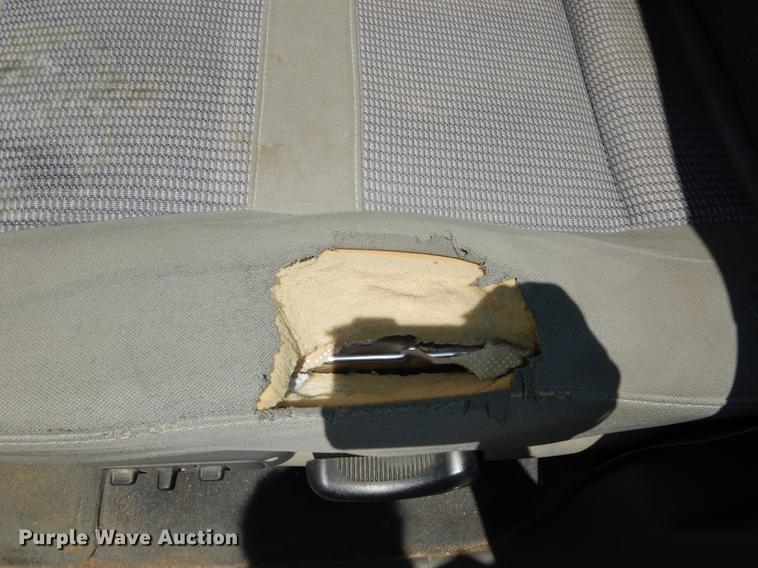 image for item DE1704 2006 Dodge Ram 2500 Quad Cab utility bed pickup truck