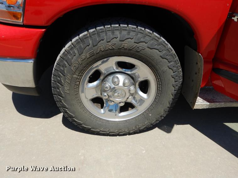 image for item DE1704 2006 Dodge Ram 2500 Quad Cab utility bed pickup truck