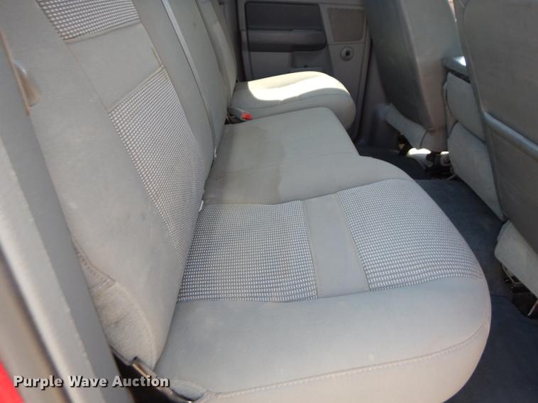 image for item DE1704 2006 Dodge Ram 2500 Quad Cab utility bed pickup truck