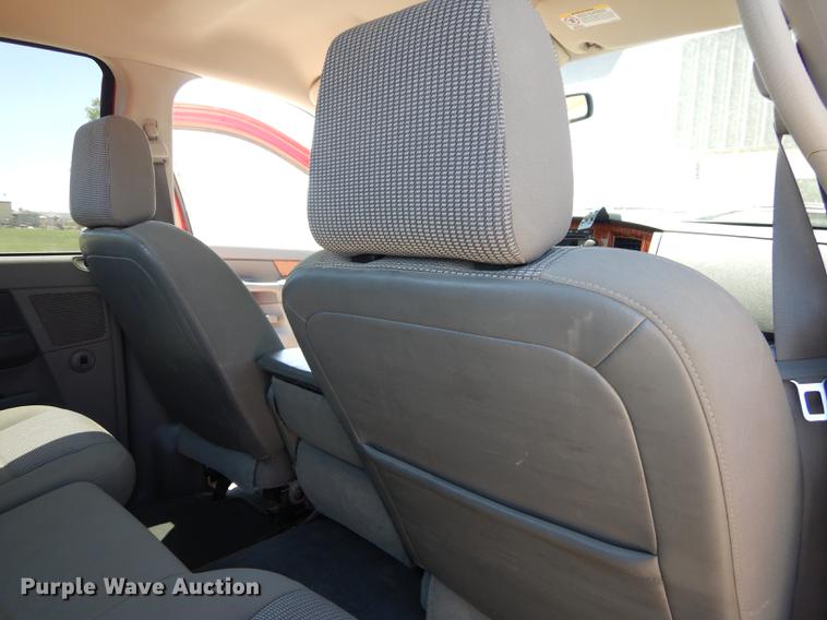 image for item DE1704 2006 Dodge Ram 2500 Quad Cab utility bed pickup truck