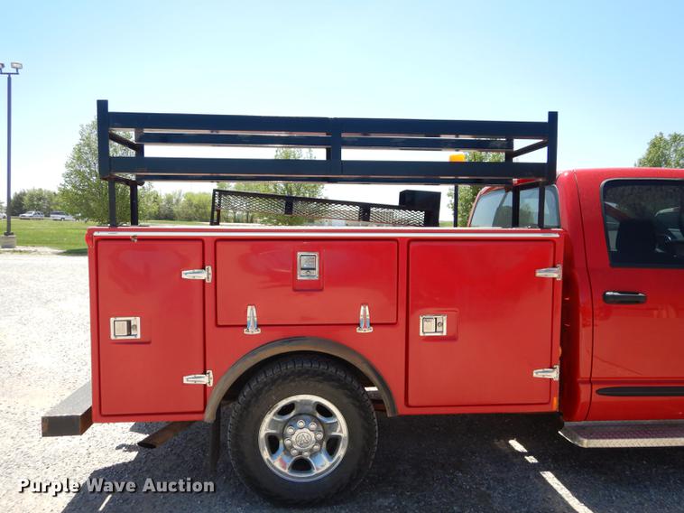 image for item DE1704 2006 Dodge Ram 2500 Quad Cab utility bed pickup truck