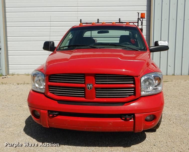 image for item DE1705 2007 Dodge Ram 2500 utility bed pickup truck
