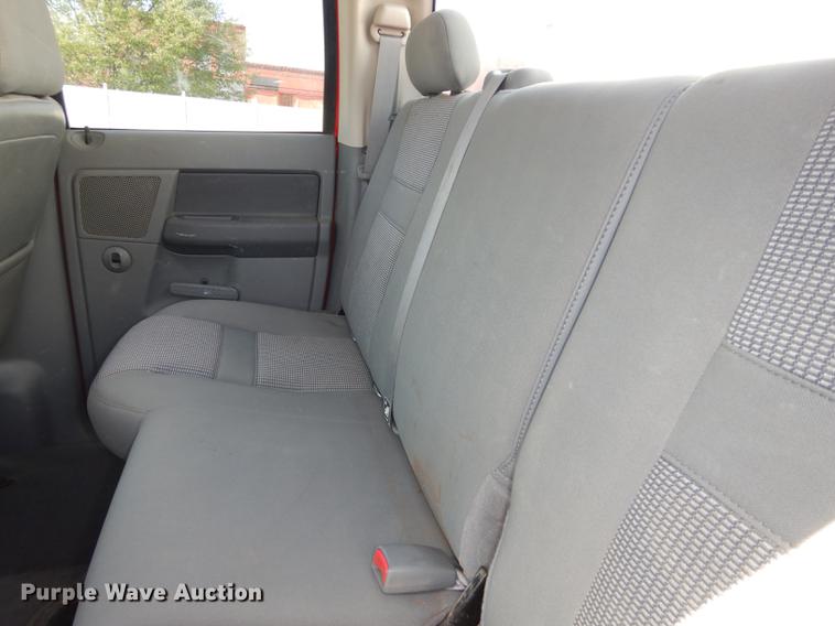 image for item DE1705 2007 Dodge Ram 2500 utility bed pickup truck