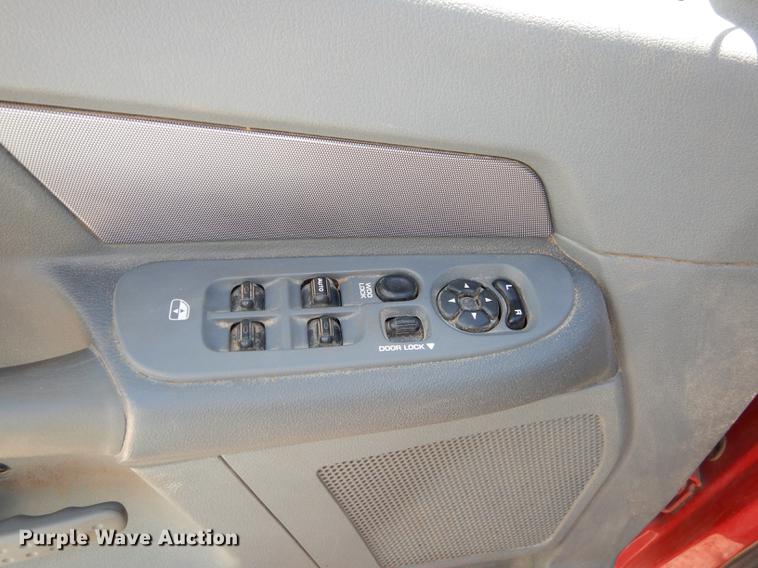 image for item DE1705 2007 Dodge Ram 2500 utility bed pickup truck