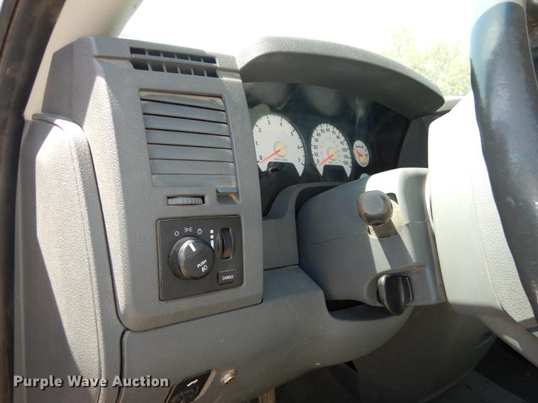 image for item DE1705 2007 Dodge Ram 2500 utility bed pickup truck