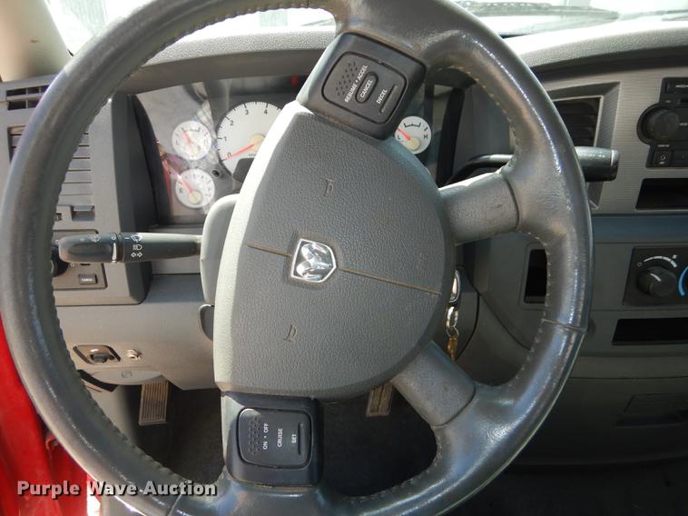 image for item DE1705 2007 Dodge Ram 2500 utility bed pickup truck