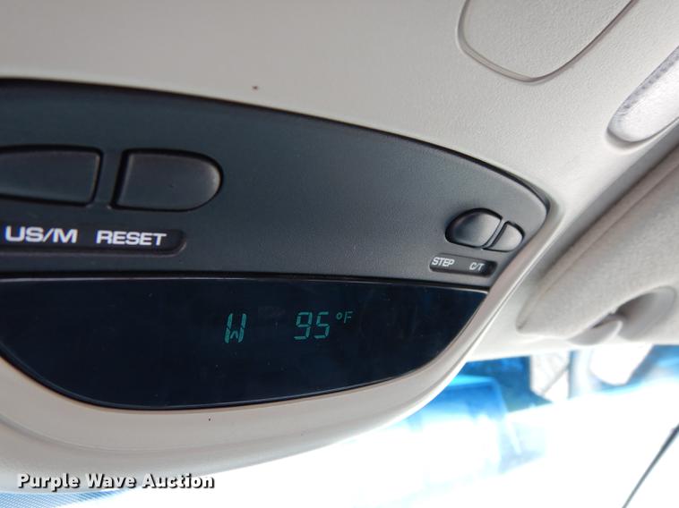 image for item DE1705 2007 Dodge Ram 2500 utility bed pickup truck