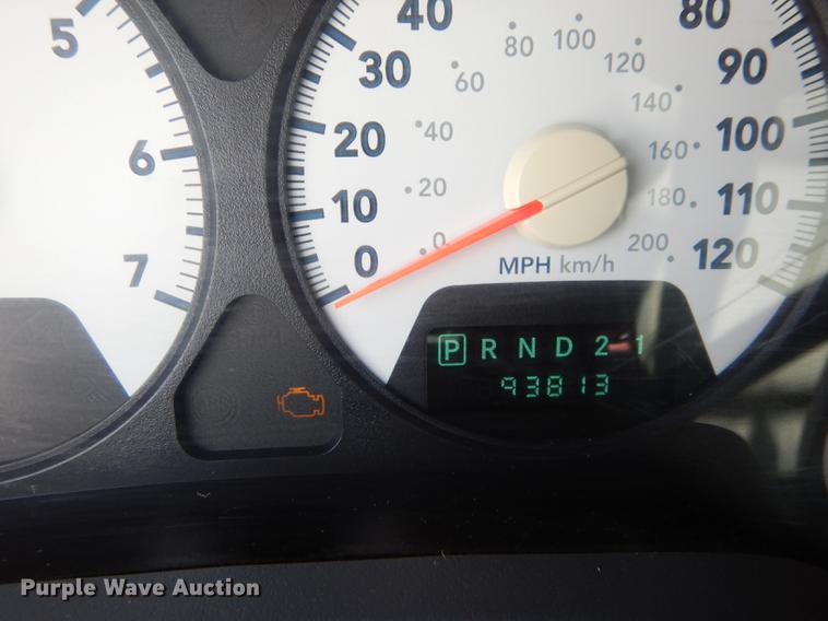 image for item DE1705 2007 Dodge Ram 2500 utility bed pickup truck