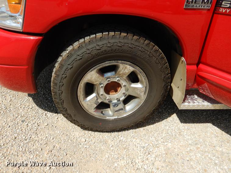 image for item DE1705 2007 Dodge Ram 2500 utility bed pickup truck