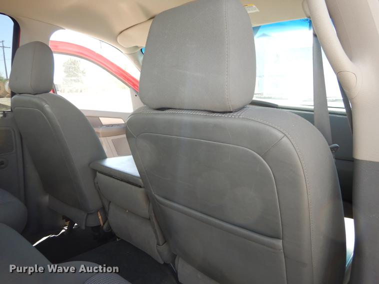 image for item DE1705 2007 Dodge Ram 2500 utility bed pickup truck