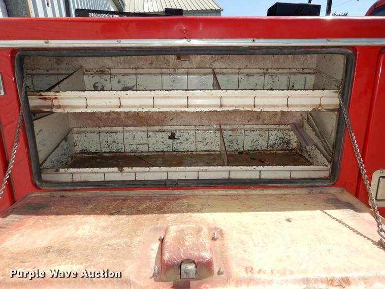 image for item DE1705 2007 Dodge Ram 2500 utility bed pickup truck