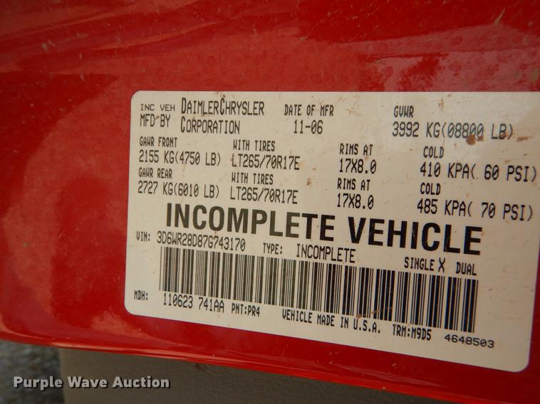 image for item DE1705 2007 Dodge Ram 2500 utility bed pickup truck