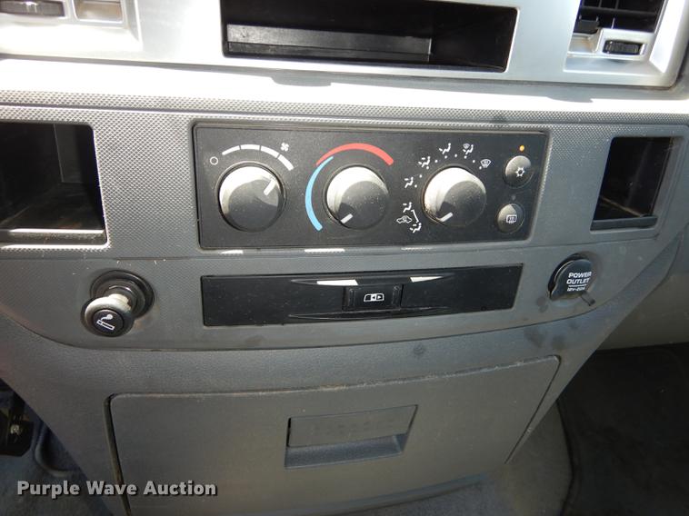 image for item DE1706 2009 Dodge Ram 2500 Quad Cab utility bed pickup truck