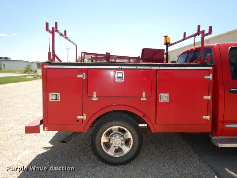 image for item DE1706 2009 Dodge Ram 2500 Quad Cab utility bed pickup truck
