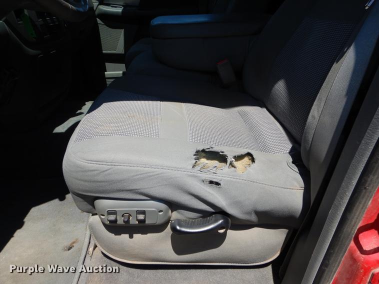 image for item DE1707 2009 Dodge Ram 2500 Quad Cab utility bed pickup truck