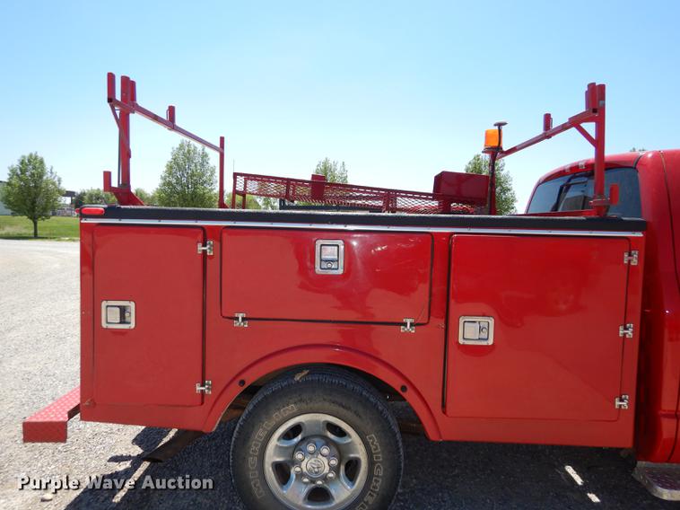 image for item DE1707 2009 Dodge Ram 2500 Quad Cab utility bed pickup truck