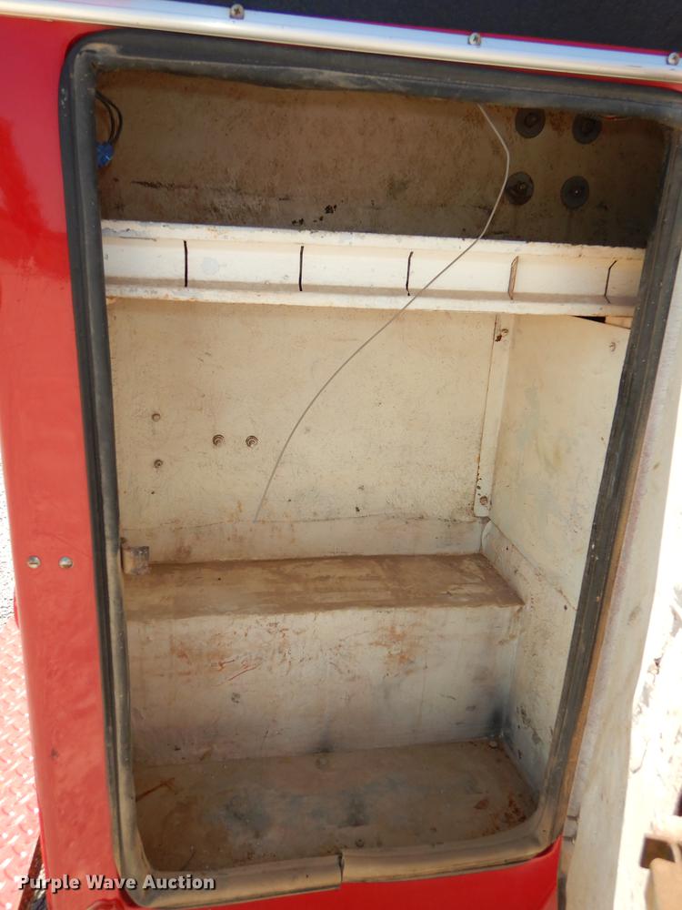 image for item DE1707 2009 Dodge Ram 2500 Quad Cab utility bed pickup truck