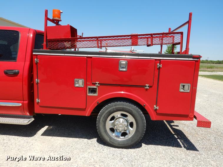 image for item DE1707 2009 Dodge Ram 2500 Quad Cab utility bed pickup truck