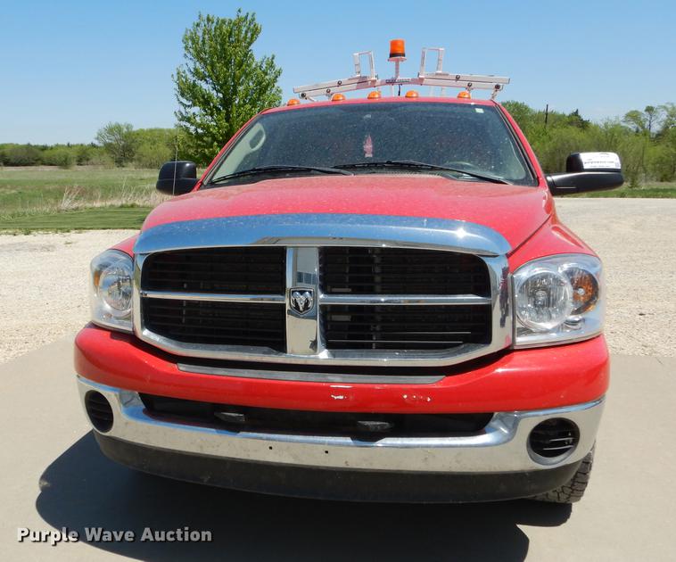 image for item DE1708 2008 Dodge Ram 1500 Quad Cab utility bed pickup truck