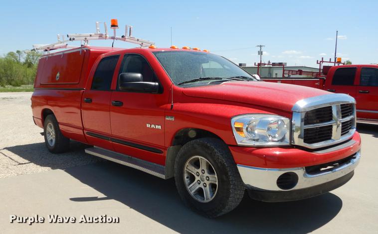 image for item DE1708 2008 Dodge Ram 1500 Quad Cab utility bed pickup truck