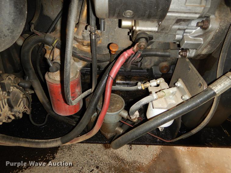 image for item DE1710 1999 Bobcat 963 skid steer